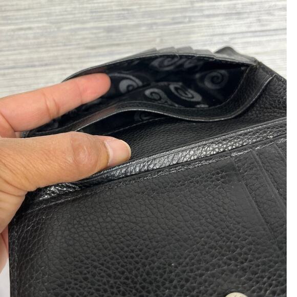 Brighton Women’s Leather Folio Wallet - Picture 5 of 9